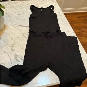 Skims thermal/ ribbed leggings and tank top